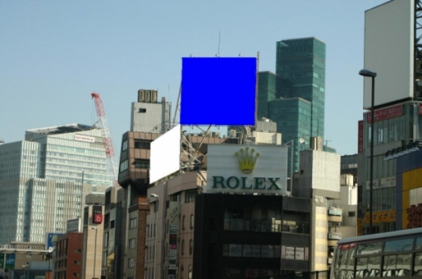 首都高速３号線上り線と六本木交差点より可視できます