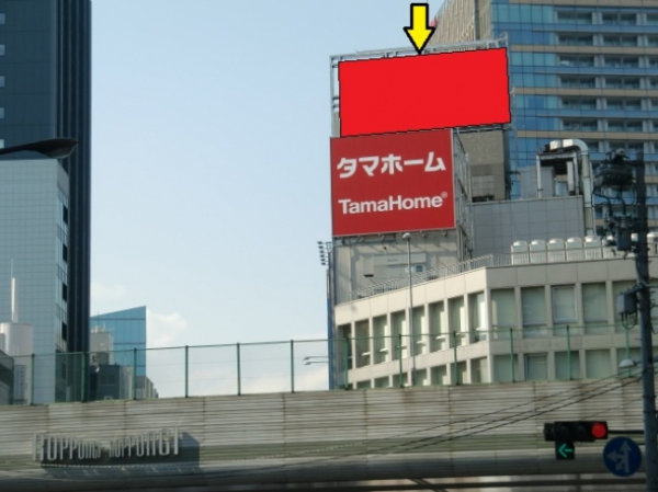 六本木交差点より展望できます